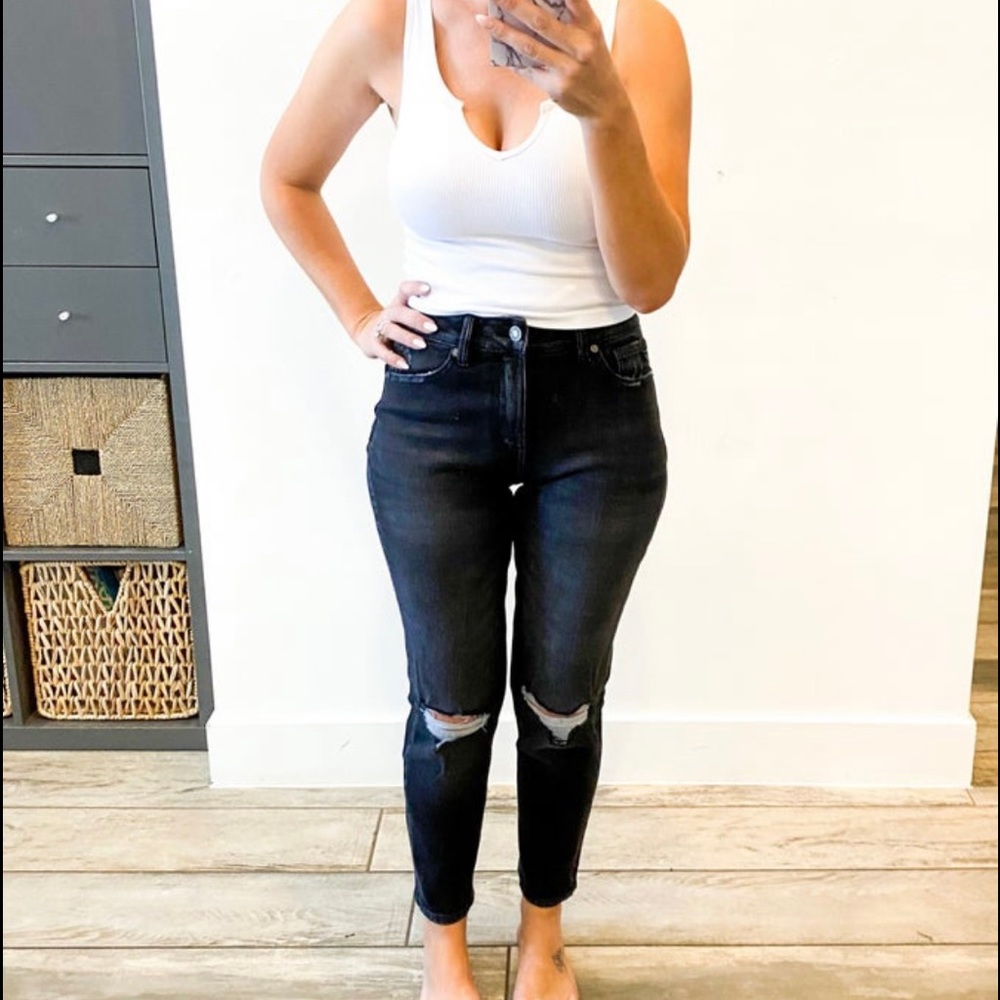 KANCAN MILANA HIGH RISE MOM JEANS
